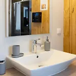 Huge With Sauna And Free Parking *