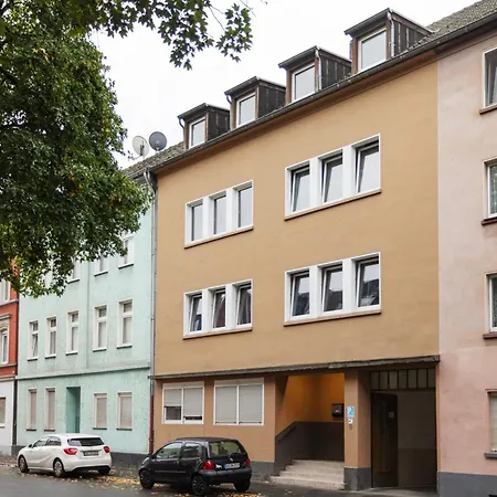 Huge With Sauna And Free Parking
