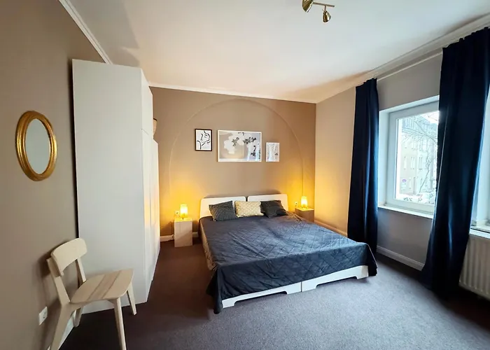 Huge With Sauna And Free Parking