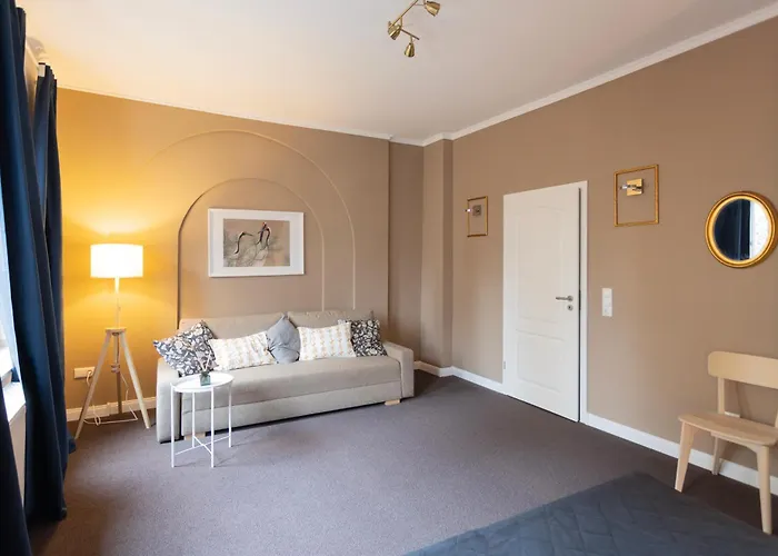 Huge With Sauna And Free Parking