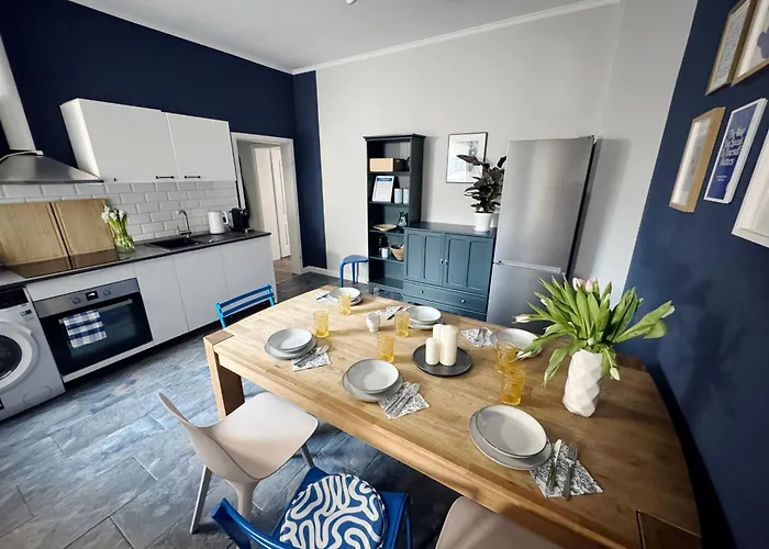 Huge With Sauna And Free Parking Lejlighed